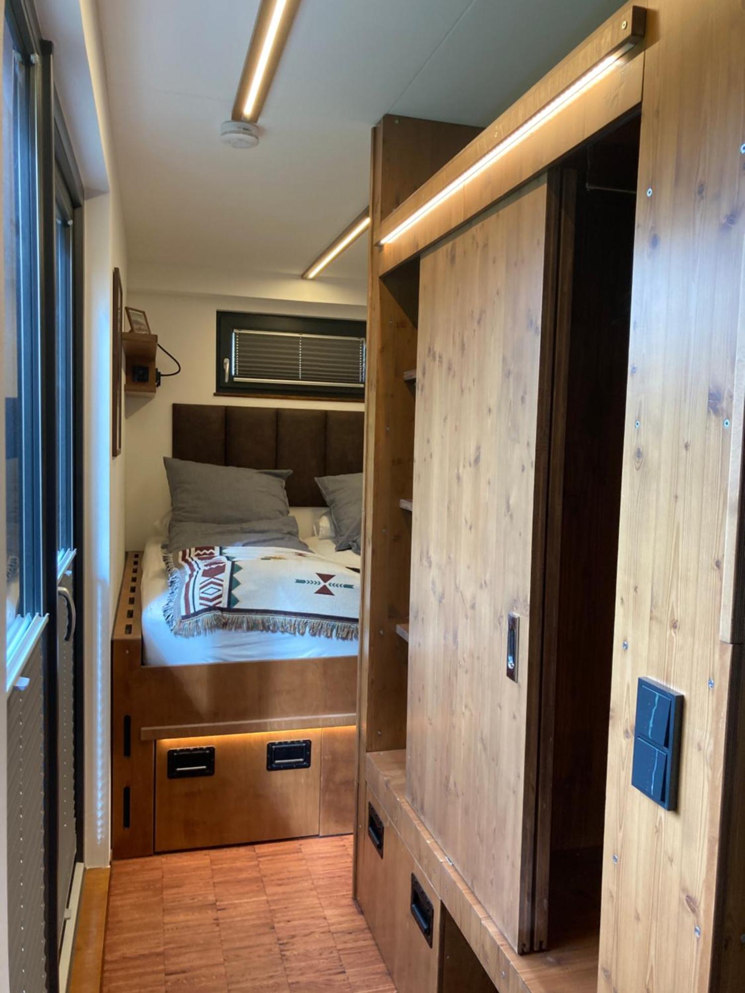 Tiny House Im Seecontainer Mit Parkplatz, Glasfaser, Netflix, Veranda Und Gehobener Ausstattung Coburg Zewnętrze zdjęcie